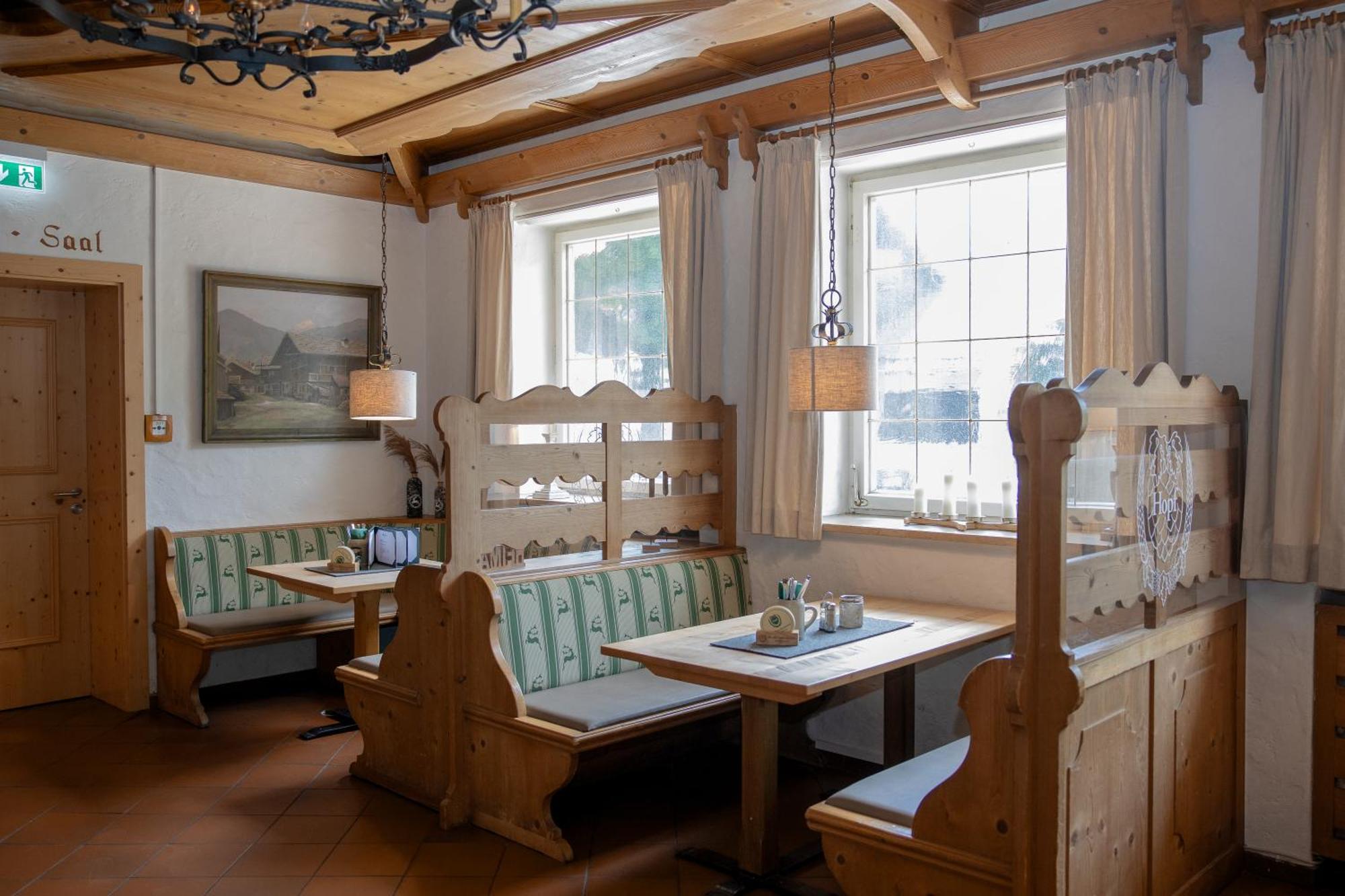 Hotel Gasthof Alter Wirt Farchant Exteriör bild