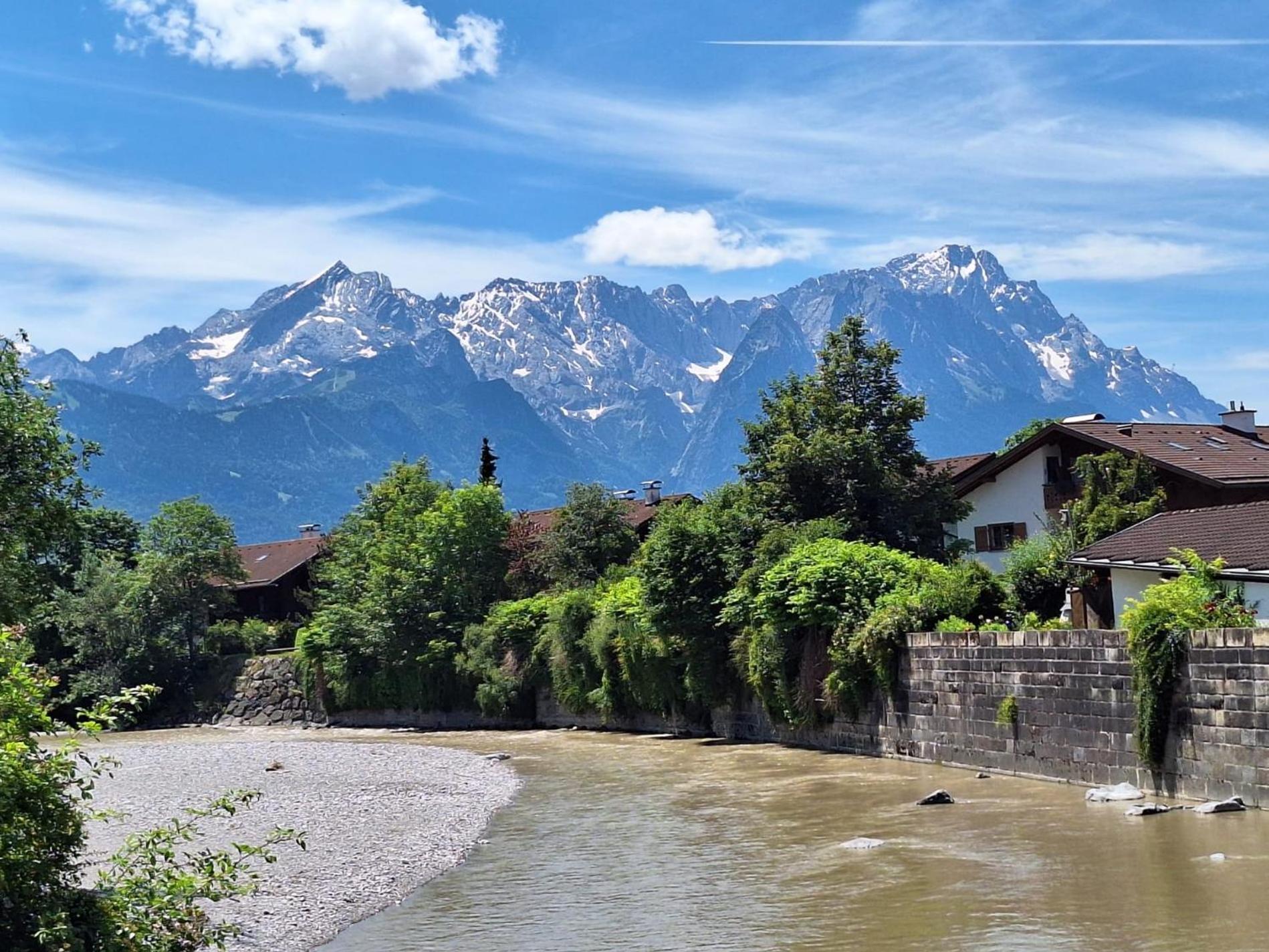 Hotel Gasthof Alter Wirt Farchant Exteriör bild