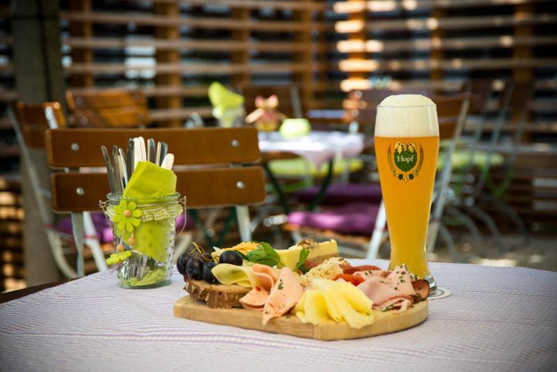Hotel Gasthof Alter Wirt Farchant Exteriör bild